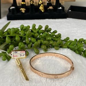 K18 Japan Rose Gold Love Bangle